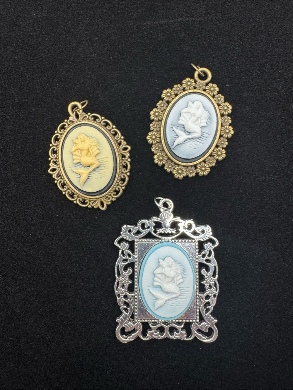 Set of 3 Vintage Style Mermaid Cameo Pendants